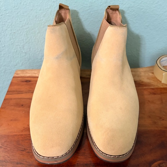 Men's Chelsea Boots in Tan Suede - Picture 2 of 8